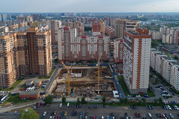 ДОМ НА КОСМОНАВТОВ